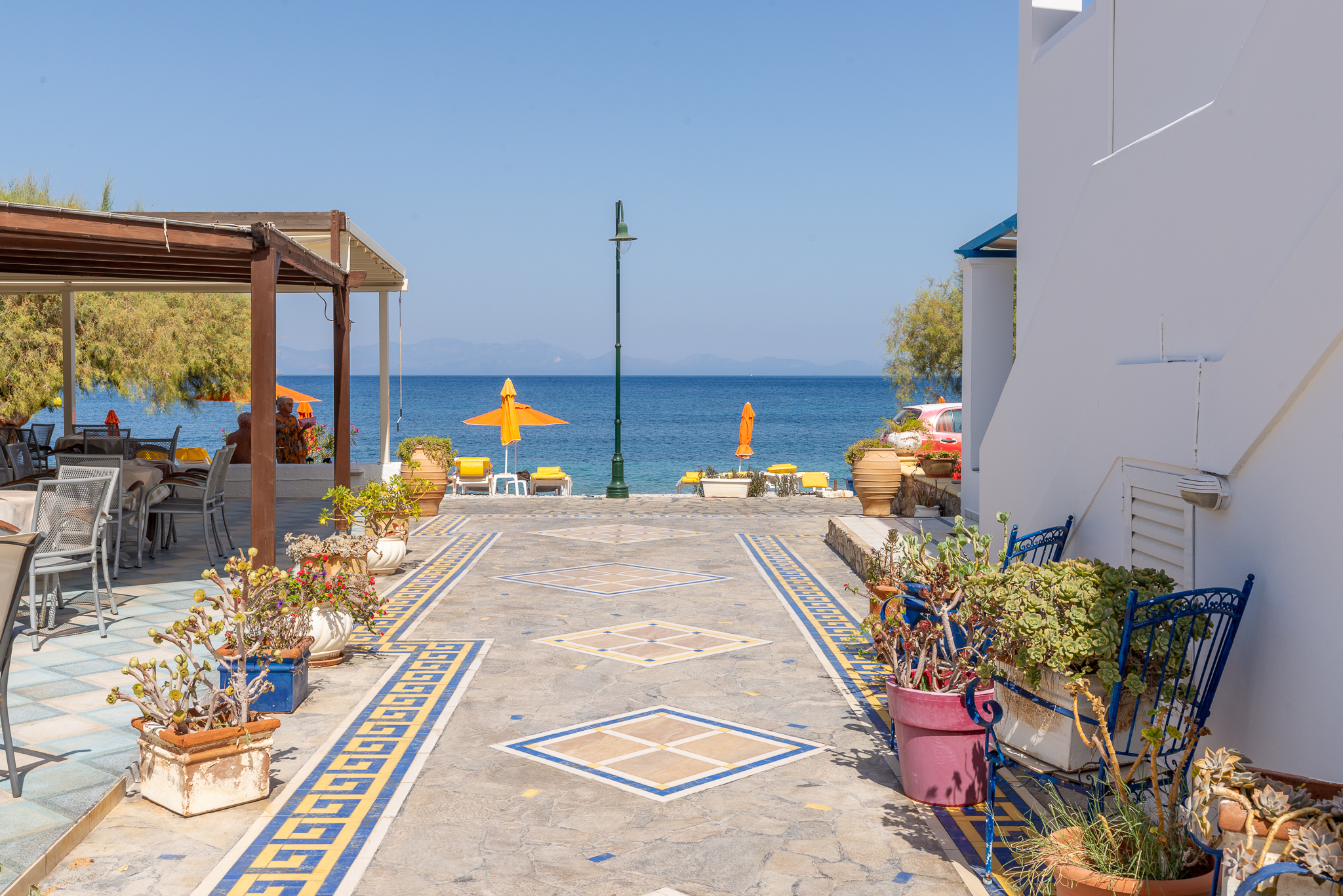 _files/livadia_gallery/Livadia Beach Exterior (10).jpg