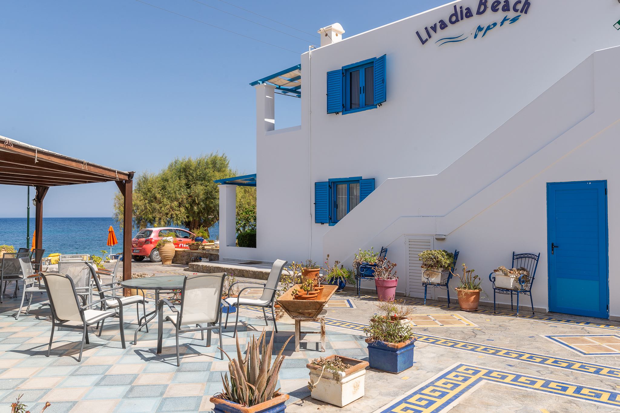 _files/livadia_gallery/Livadia Beach Exterior (11).jpg