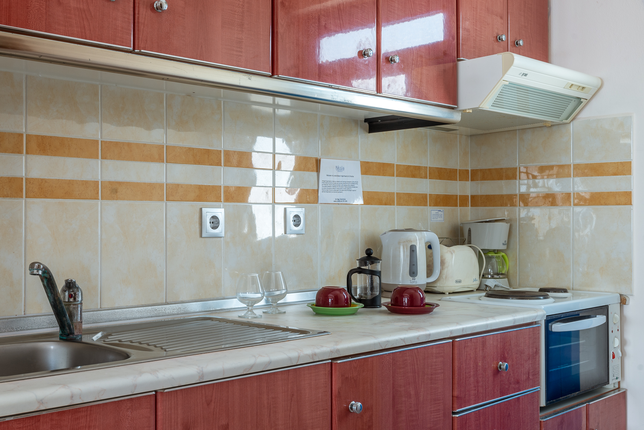 _files/livadia_rooms_gallery/Livadia Beach Apartment (7).jpg
